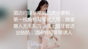 办公楼女厕全景偷拍镂空高跟长发美少妇肉穴肥厚肉瓣