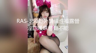 百變女神魅心越來越大膽，大白天路邊車裡大尺度表演…