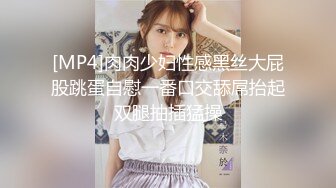 操02年女友 女友喜欢看评论 欢迎各位留言和私信 原创