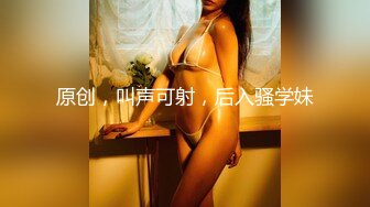 气质美魔女，一身性感蕾丝黑衣，叼着烟进来上厕所，阴毛很漂亮，尿尿声嘘嘘滴，喝酒多了用手扣烈唇，性感哇！