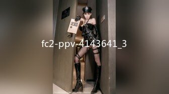 【精品TP】2022家_庭网络破_解摄_像头❤️偷窥记录独居美女日常更衣 性感骚丁 双手揉搓自慰！一对大奶甚是坚挺12V